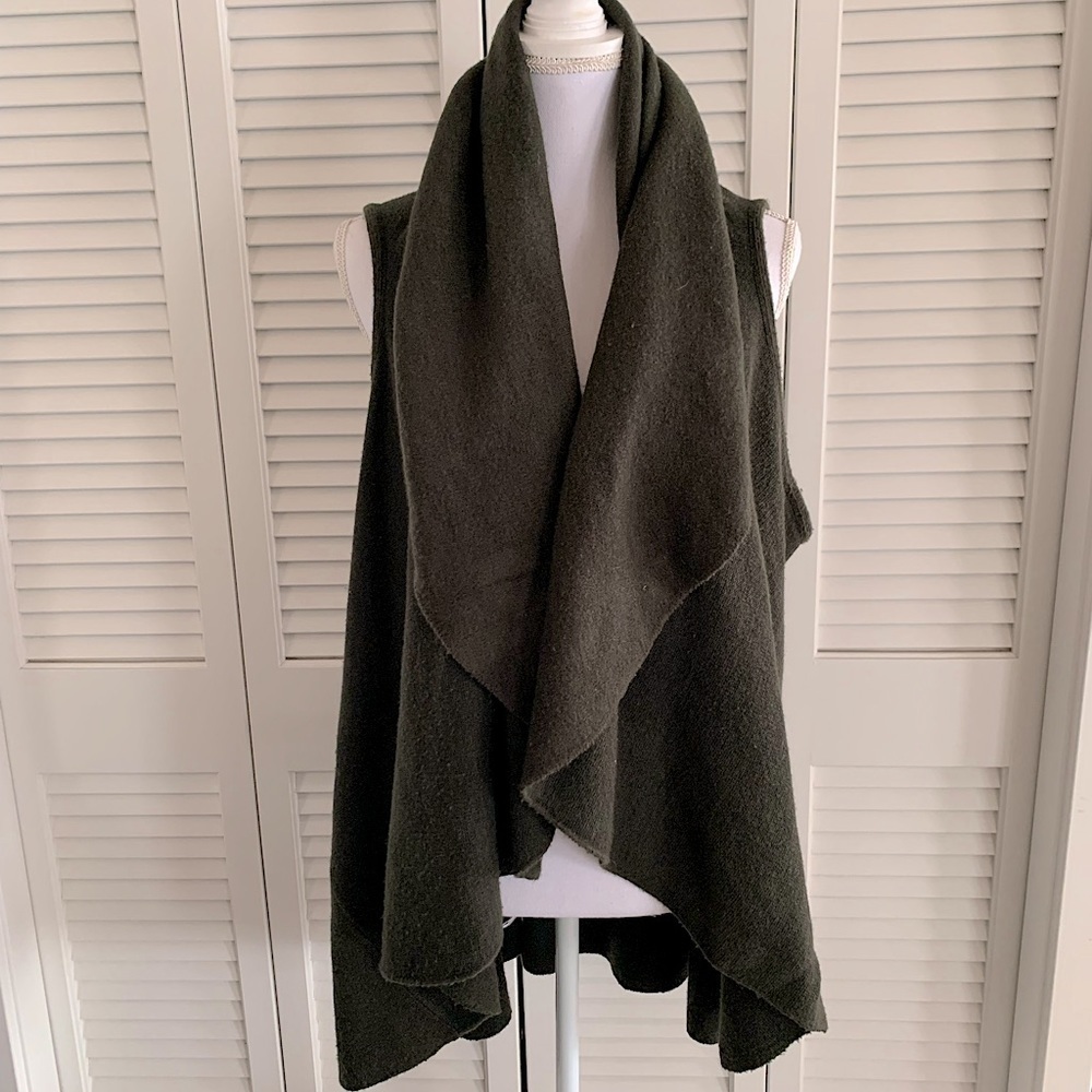 Look Women’s Olive Green Shawl Collar Circle Sweater Vest One Size Fits Most